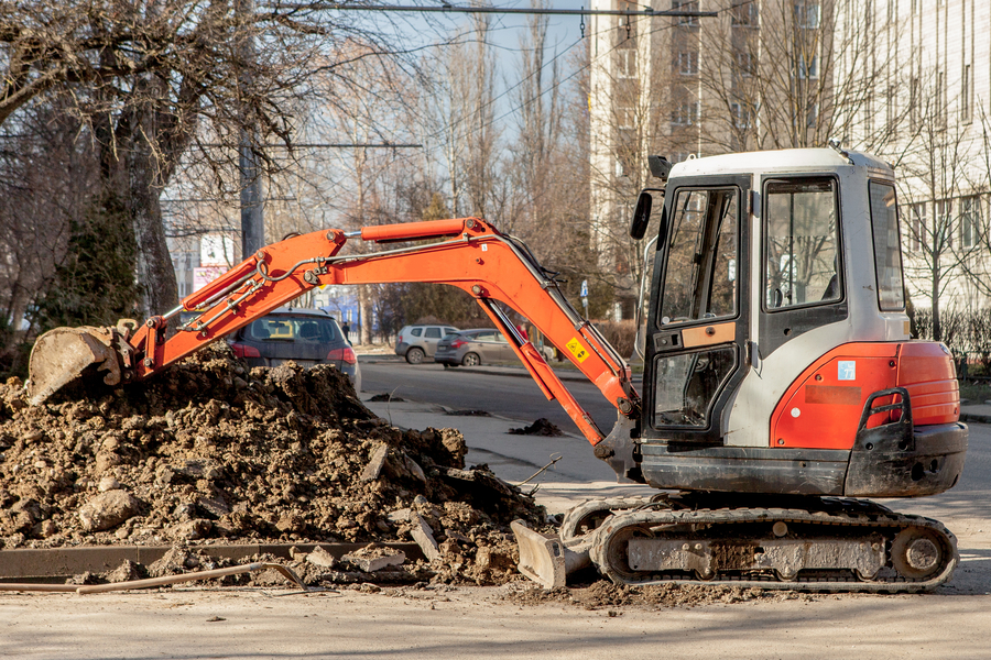 Top 5 Advantages of Using a Mini Excavator with Rubber Tracks